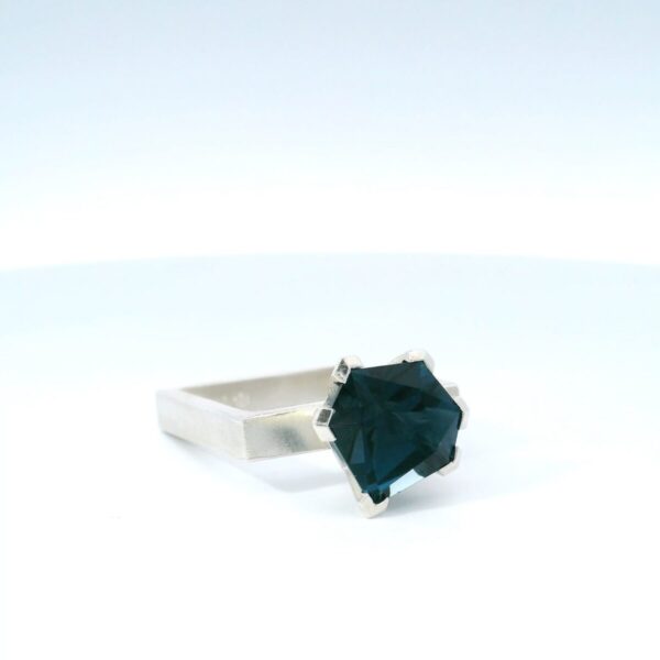 Ring Square Topas London Blue – Bild 2