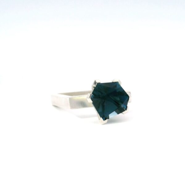 Ring Square Topas London Blue
