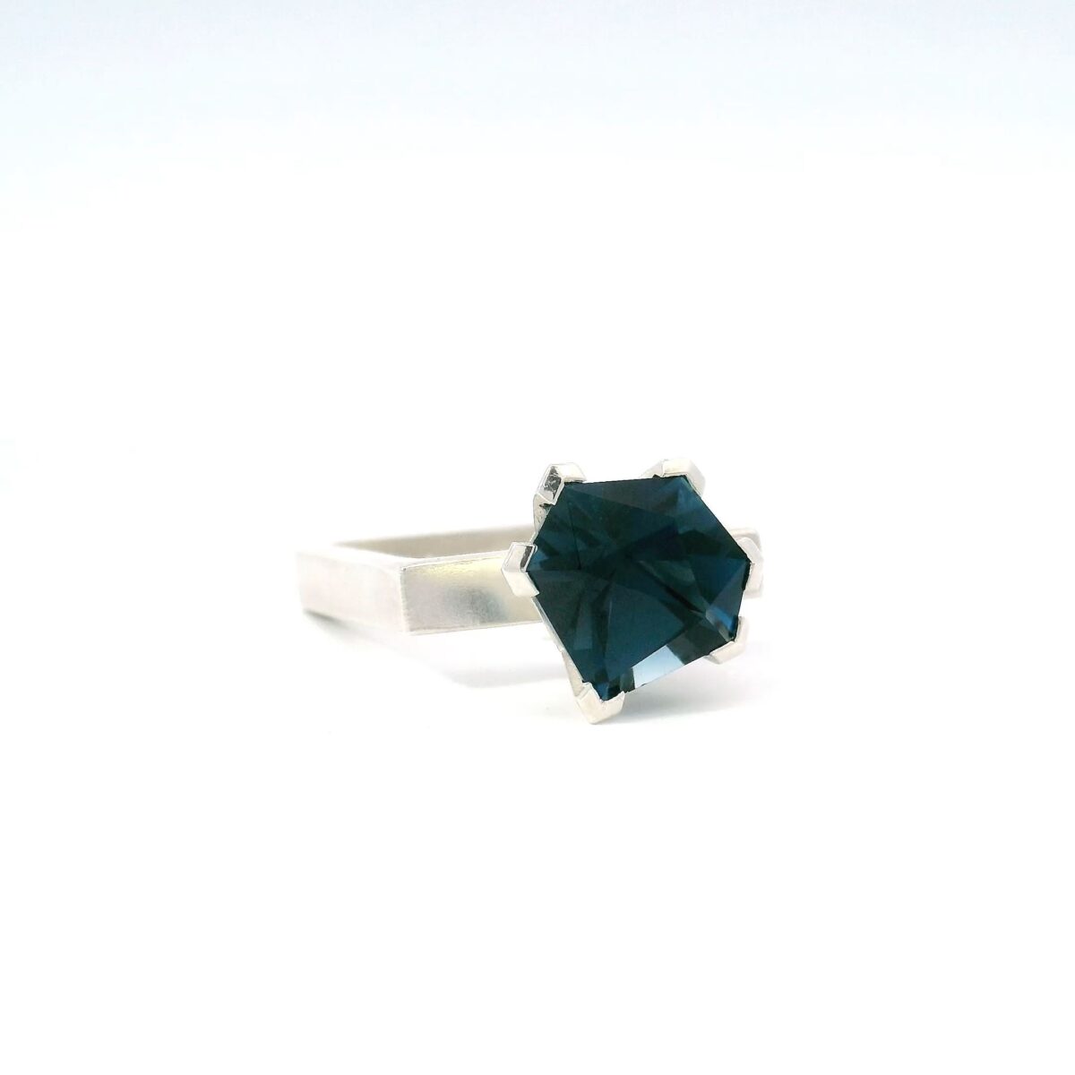 Ring Square Topas London Blue